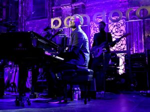 John Legend Nilai Kebijakan Imigrasi Trump Berdampak ke Dunia Musik