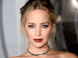 Siap-siap Kecewa, Ini 7 Selebriti yang Menolak Selfie dengan Fans