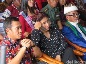 Susi Janji Tenggelamkan Kapal di Leihitu Maluku untuk Dijadikan Rumah Ikan Susi Janji Tenggelamkan Kapal di Leihitu Maluku untuk Dijadikan Rumah Ikan