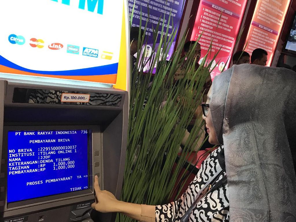 Hanya 300 ATM BRI yang Kena Gangguan, Sisanya Pakai BRIsat Hanya 300 ATM BRI yang Kena Gangguan, Sisanya Pakai BRIsat