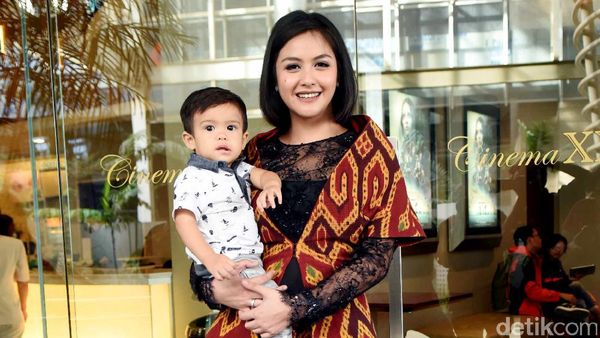 Lucunya Putra Revalina S Temat