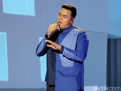 Tulus Galang Dana untuk Pendidikan Guru