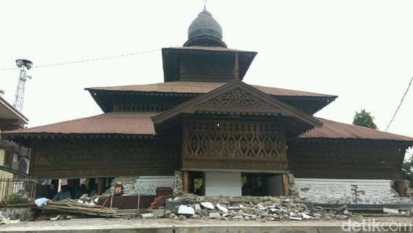 Potret Masjid 300 Tahun di Aceh yang Tak Hancur Oleh Gempa