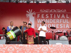 Musik Dangdut Jadi Magnet di Crossborder Festival Aruk 2016