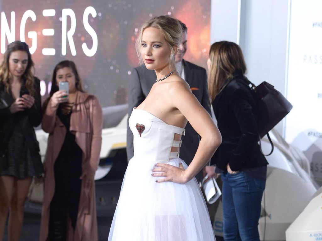 Penyusup Rumah Jennifer Lawrence Ditangkap di Los Angeles Penyusup Rumah Jennifer Lawrence Ditangkap di Los Angeles