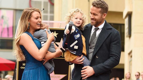Family Power! Bahagianya Keluarga Ryan Reynolds