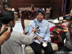 Risma Minta Petani Surabaya Tak Jual Cabai Keluar Daerah