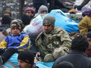 Palang Merah Berharap Evakuasi Warga Aleppo Dilanjutkan Hari Minggu