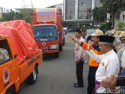 Gubernur Riau Berangkatkan Bantuan Tahap Dua untuk Korban Gempa Aceh