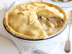 Inilah Potongan Meat Pie Terbesar di Dunia Seberat 87 Kg