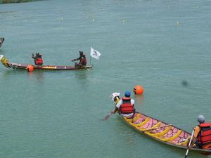 Keseruan Lomba Parahu Maung di Festival Walungan Cikao 2016