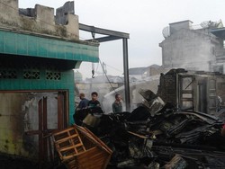 50 Rumah di Pemukiman Padat Penduduk di Tanjungbalai Sumut Terbakar