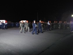 12 Peti Jenazah Kru Hercules Tiba di Bandara Abdulrachman Saleh, Malang