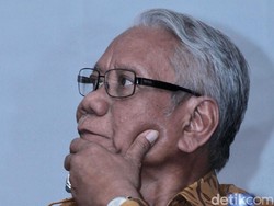 Harjono: Kasus Patrialis Pengalaman Kedua MK dengan Orang Parpol