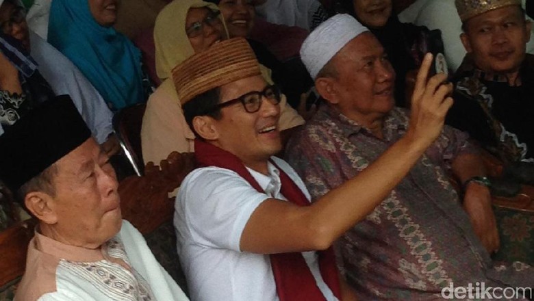 Sandiaga Hadiri Peringatan Maulid Nabi di Tanjung Duren 