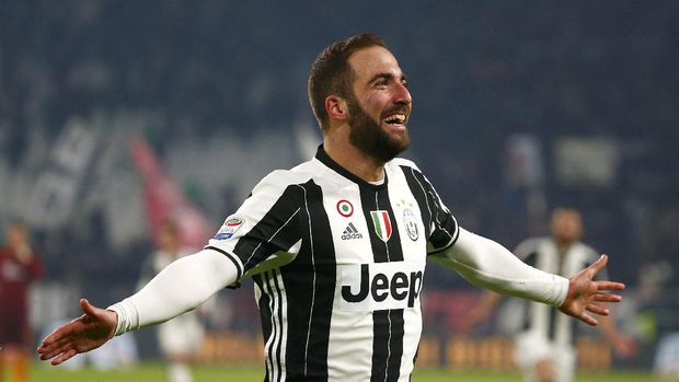 Higuain Antarkan Juventus Tekuk Roma