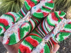 Wah, Uniknya Bagel Warna Warni Bernuansa Natal!