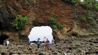 Keindahan Pintu Kota, Pantai yang Jadi Ikon Kota Ambon