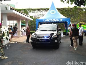Plt Gubernur DKI Melayat ke Rumah Duka Wakasal