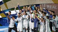 Ini menjadi trofi Piala Dunia Antarklub kedua yang didapat Madrid dalam tiga tahun terakhir. Issei Kato/Reuters/detikFoto.