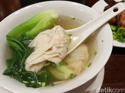 Tiga Wonton: Dumpling Udang yang Renyah Segar Ada di Sini