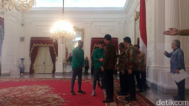 Pemain Timnas Indonesia Dapat Rp 200 Juta per Orang dari Presiden Jokowi