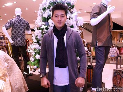 Gaya Kasual Dirly Idol, Kece?