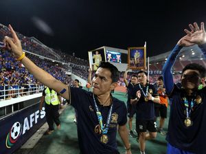 Thailand Segera Bahas Kontrak Baru untuk Kiatisuk Thailand Segera Bahas Kontrak Baru untuk Kiatisuk