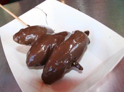 Dengan Layanan Ini Anda Bisa Kirim Cabai Super Pedas Berbalut Cokelat untuk Isengi Teman