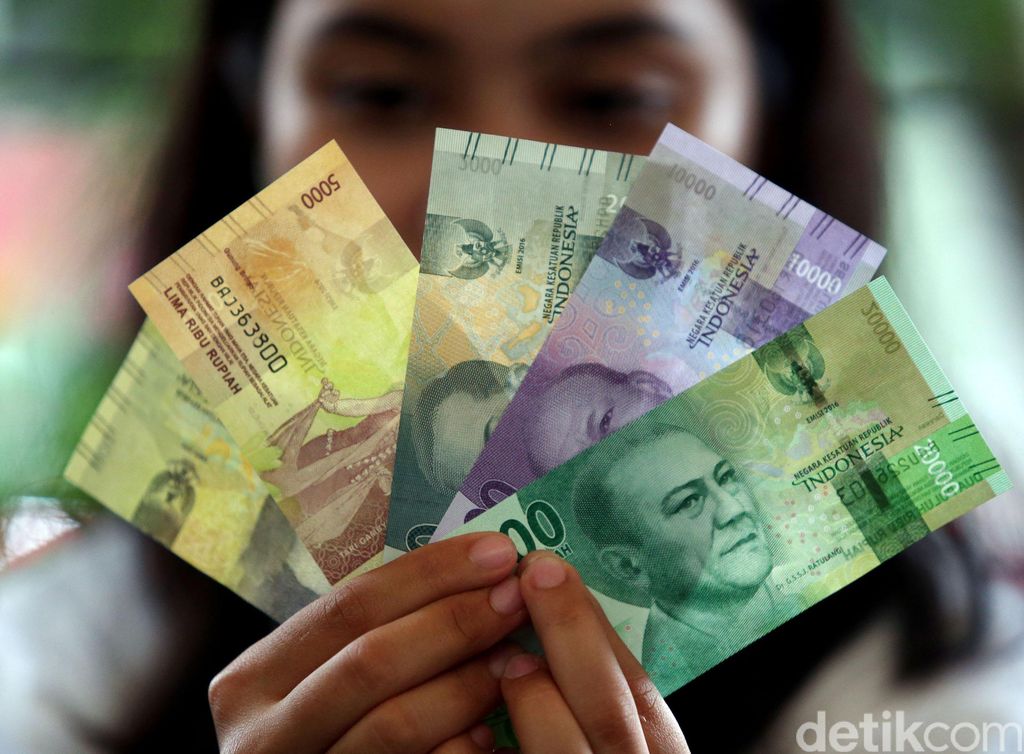 Bank Indonesia (BI) menerbitkan 11 uang rupiah desain baru, Senin (19/12/2016). Ini penampakannya.