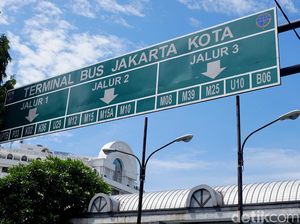 Pemerintah Pastikan Tak Ada Penghentian Transportasi Jabodetabek