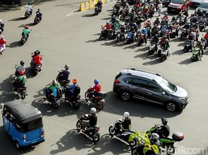 Belok di Persimpangan Tak Cuma Asal Nyalakan Lampu Sein Belok di Persimpangan Tak Cuma Asal Nyalakan Lampu Sein