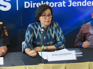 Sri Mulyani Temui Peserta Tax Amnesty: Kok Bawa Anak? Sri Mulyani Temui Peserta Tax Amnesty: Kok Bawa Anak?