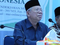 MUI Minta Fatwa Haram Memakai Atribut Nonmuslim Dijadikan Aturan Resmi