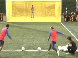 Aksi Messi-Suarez vs Drone