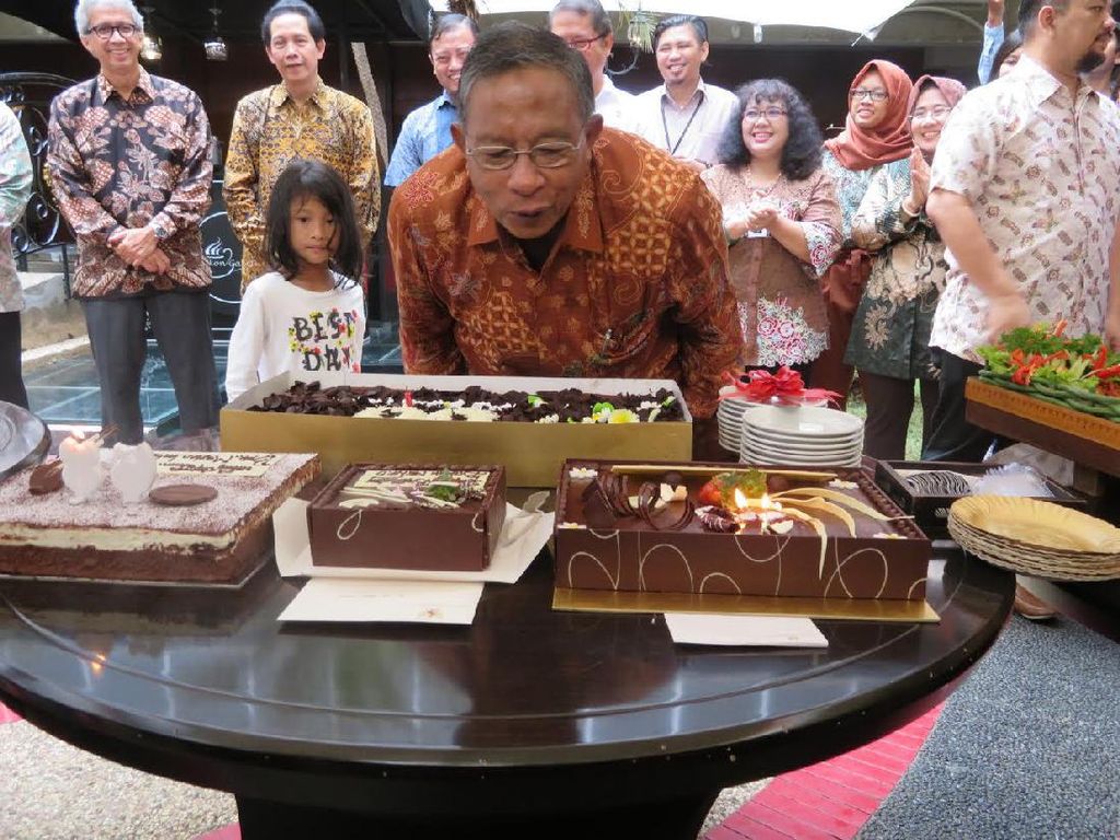 Cerita Darmin Nasution Diingatkan Istri Tentang Hari Ulang Tahunnya yang ke-68