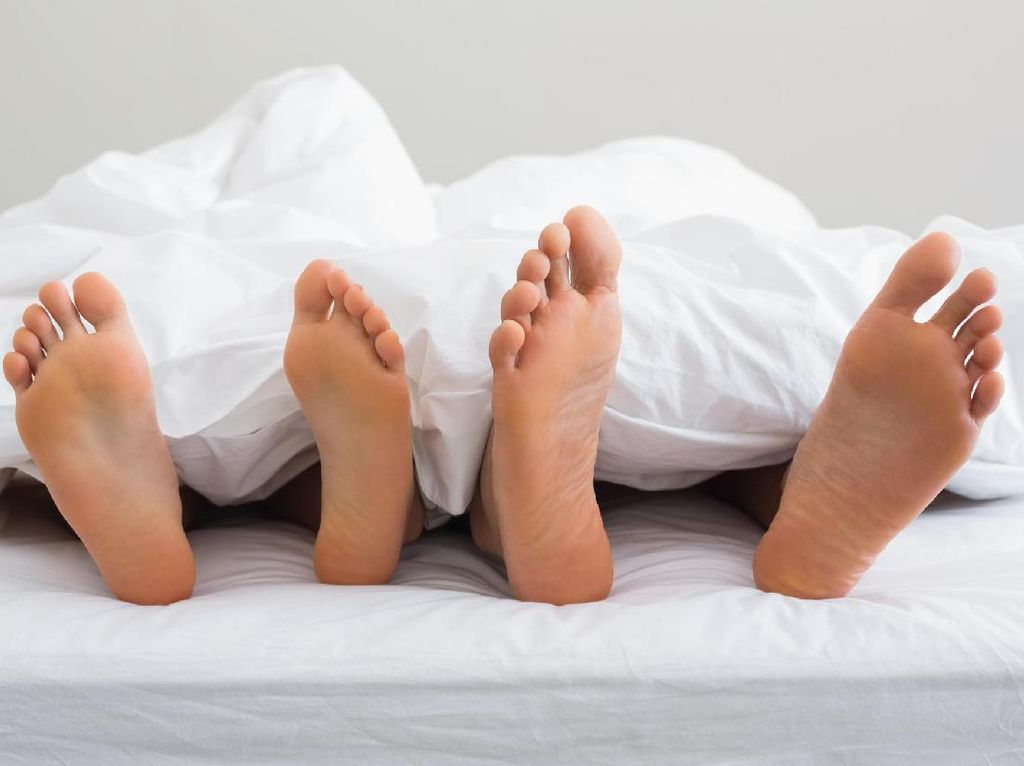 4 Alasan Lebih Baik Kamu Tidur Tanpa Busana Malam Ini 4 Alasan Lebih Baik Kamu Tidur Tanpa Busana Malam Ini