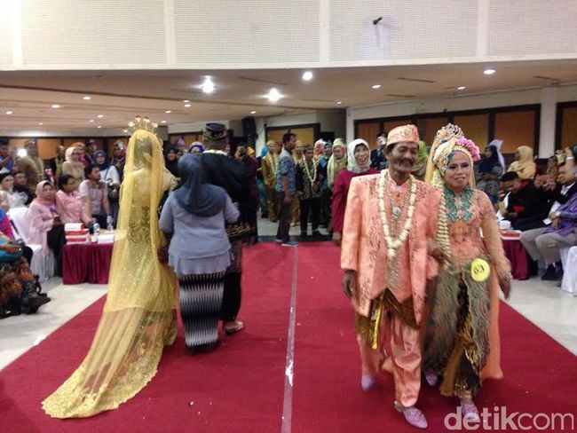 fashion lomba acara berita Massal 100 malu Saat Nikah Malu Bergaya Pengantin Diwajibkan