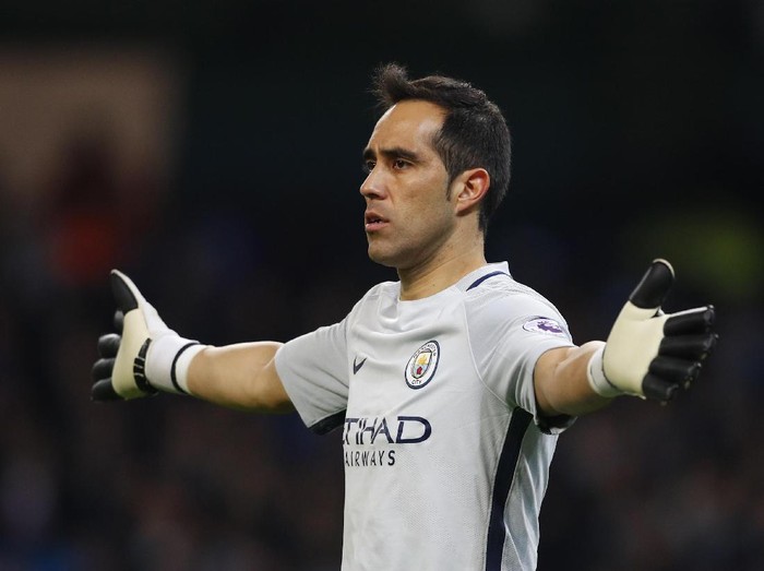Claudio Bravo Butuh Psikolog Olahraga