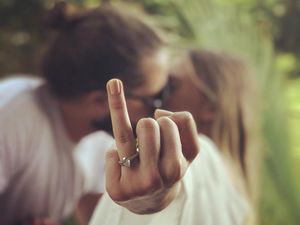 Indah Banget Acara Pernikahan Margot Robbie