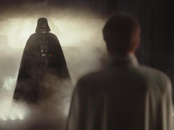 Buat Cerita Star Wars: The Last Jedi Versimu di Sini!