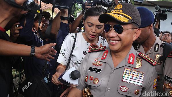 Kapolri Datangi Lokasi Penggerebekan Terduga Teroris di Tangsel