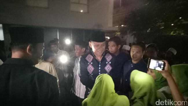 Hadiri Peringatan Maulid, Agus Ingin Warga Tiru Sifat Nabi 