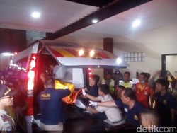 Jasad 3 Teroris Bom Tangsel Tiba di RS Polri