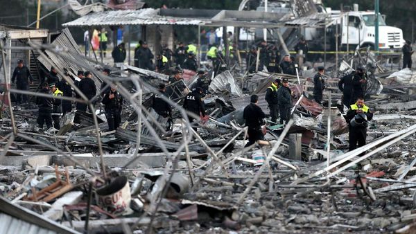 Pasar Kembang Api di Meksiko Meledak