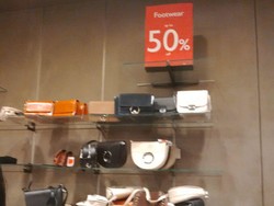 Mango Diskon Hingga 50%, Atasan Mulai dari Rp 69 Ribu