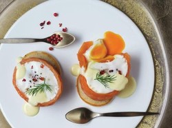 Dengan Egg Benedict Siap Masak Ini Bisa Sajikan Telur dengan Kuning Telur Leleh Sempurna