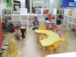 Pengaruh Anak Dititipkan di Daycare Terhadap Bonding Ibu dan si Kecil