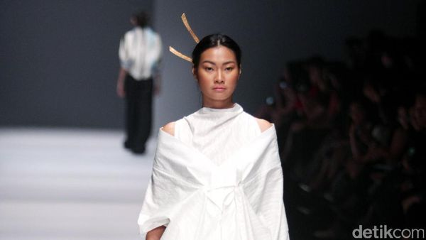 Foto: Koleksi Fbudi di Jakarta Fashion Week 2017