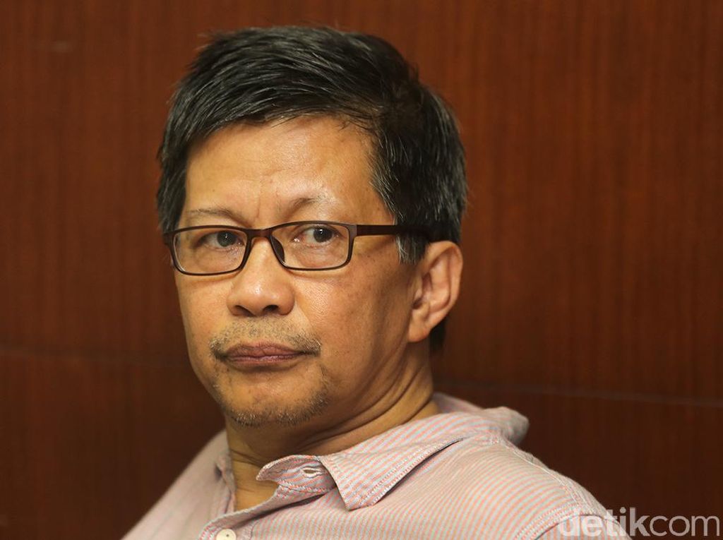 Rocky Gerung Bicara soal Statusnya di UI Rocky Gerung Bicara soal Statusnya di UI